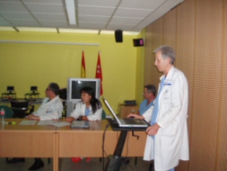Dr. Esteban Collazo durante su intervención
